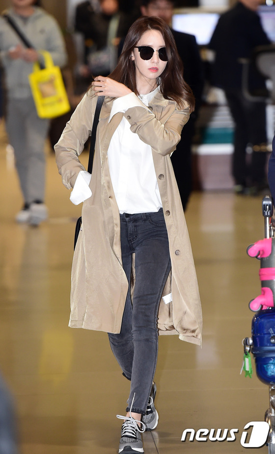 [PIC][15-03-2016]YoonA trở về Hàn Quốc vào sáng sớm nay Article