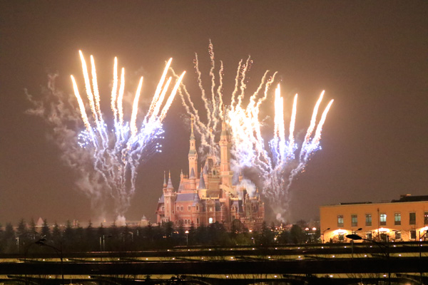 Shanghai Disneyland (2016) - Le Parc en général - Page 25 108