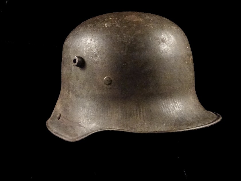 Petit jeux : origine de ce stahlhelm ? 24stal2a