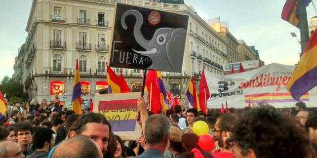 Abdica el rey de España 1401737418145elefante