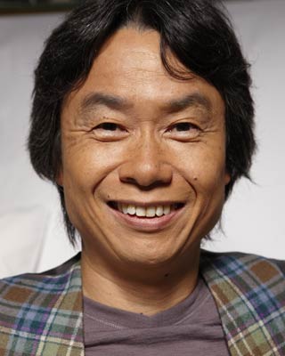 Entrevista a Miyamoto en el diario Publico 1282334498790miyamotodetalledn