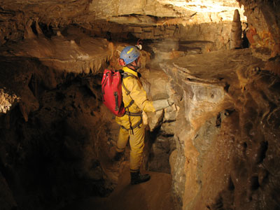 Españoles encuentran seres vivos en una cueva a 2191 metros de profundidad 1329860235436espanadn