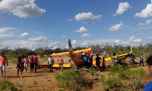 [Brasil] Avião colide em aterrissagem no Sertão pernambucano 1ff4a0e643cca80e91538b32a5420bc3