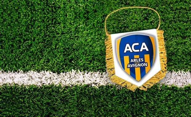 AC ARLES-AVIGNON B // CFA2  MEDITERRANEE GROUPE E  - Page 21 L-fanion-arles-avignon-4