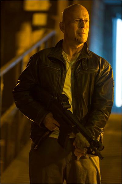 Die Hard : belle journée pour mourir (2013) 20436732