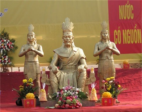 Bí quyết tồn tại của quán ăn nhỏ Ngay-94-nghi-le-Gio-to-Hung-Vuong-nam-2014_1