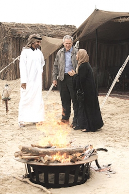 محمد بن زايد يخرج بوش من رسمية الزيارة إلى قلب صحراء أبوظبي. 2