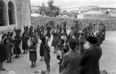 شاهد مجموعة من الصور النادرة لمدينة القدس عام 1951 3885397862
