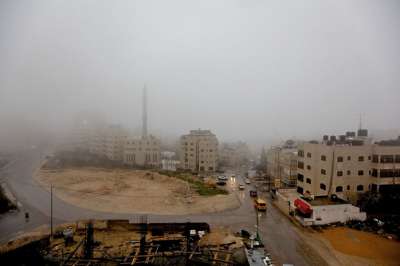 دخول المنخفض الجوي إلى منطقة بلاد الشام .. صور من الضفة الغربية  3909792394