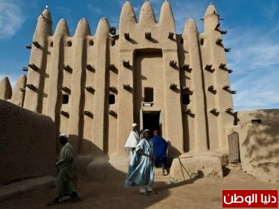 بالصور ..«مسجد جينيه الكبير»أكبر مبنى من الطوب في العالم 3909863468