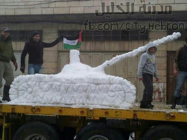 فلسطين..الوحدة الوطنية..فتح..حماس..مجازر إسرائيل : ثلوج تتحول لرسائل يتمنى صانعوها ألاً تذوب ..شاهد ألبوم الصور 3909872992