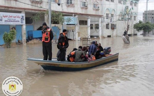 صور للفيضانات في قطاع غزة خلال المنخفضين السابقين 3910056143