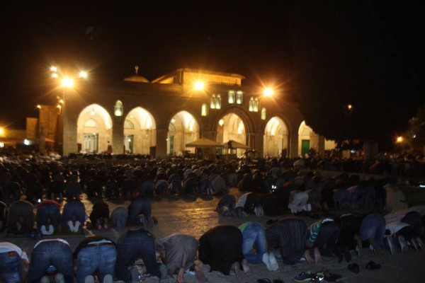 أخر ليلة قيام في المسجد الأقصى 3910668214