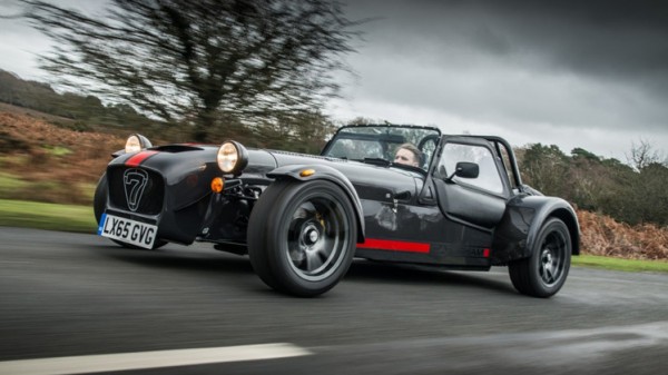  شركة Caterham تقدم موديلا جديدا من سيارتها الرودستر  9998680621