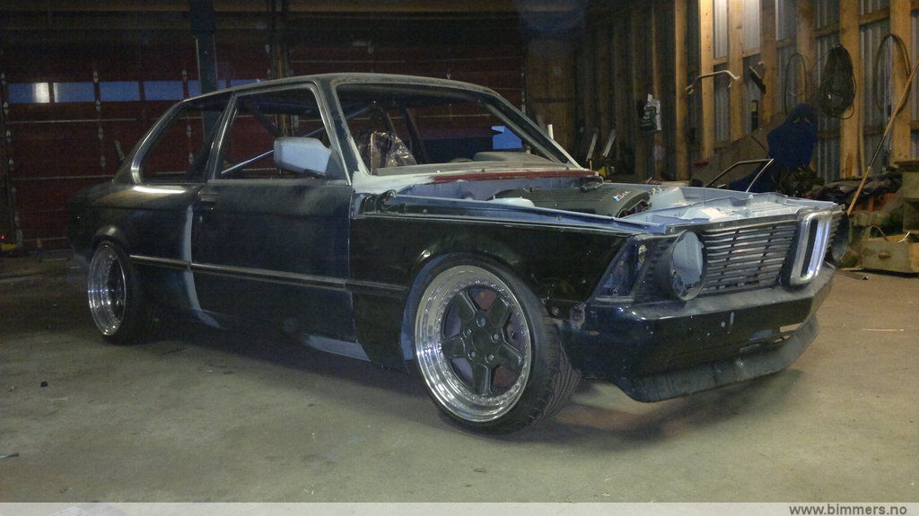 Project: 1983 BMW 320is 5erkhjfovw629sqzil1d