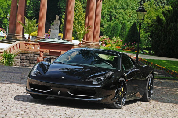 فيراري "458 Italia" بحزمة تعديلات جديدة 02012-Ferrari-458-Black-Italia-Review