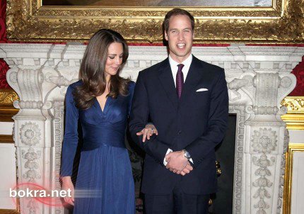 كعكة من الكريمة والثلج الابيض لزفاف الامير "William" Prince-william-kate-middleton-st-james-palace-11162010-18-430x302