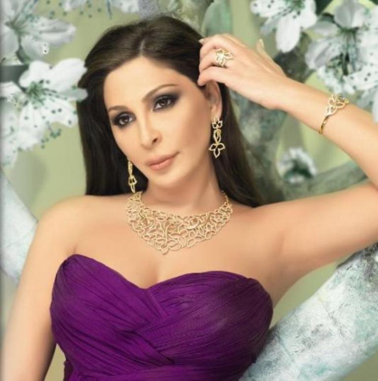  اعلانات اليسا لمجوهرات «لازوردي» لربيع وصيف 2011  Alisa%20%2827%29