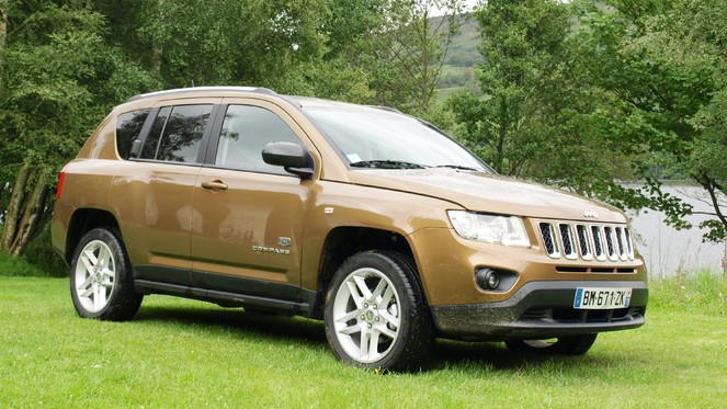 Essai Jeep Compass restylé : la grenouille qui voulait se faire aussi grosse que le boeuf S1-Essai-Jeep-Compass-restyle-la-grenouille-qui-voulait-se-faire-aussi-grosse-que-le-boeuf-229390