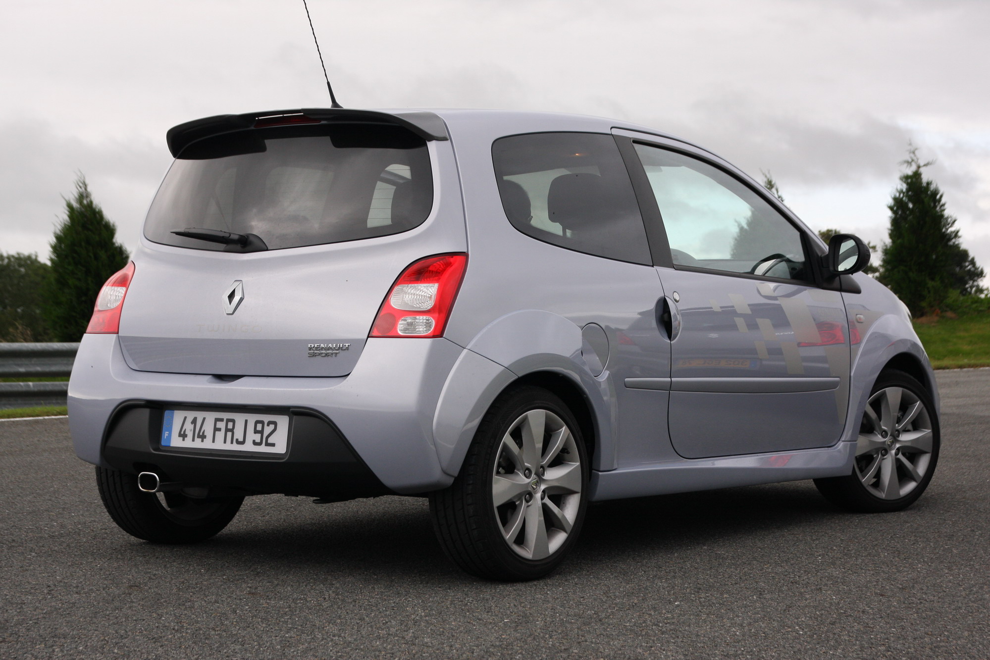 En quoi roulez-vous ? S0-Renault-Twingo-RS-Suzuki-Swift-Sport-Citroen-C2-VTS-sportives-mais-exploitables-113858