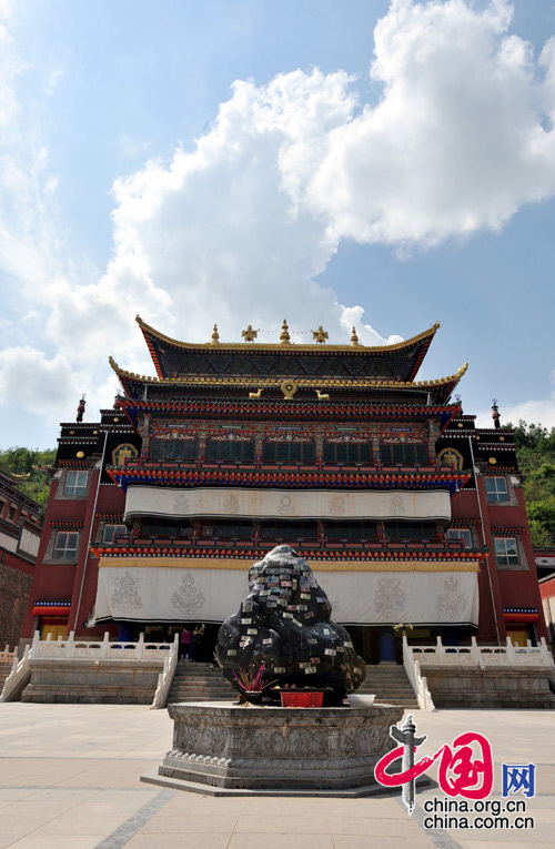 معبد "تا أر" في مقاطعة تشينغهاى 001143210a6b10022aa420