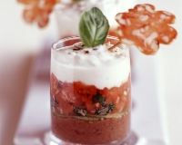 Verrines de tomates, caviar d'aubergine et crème de chèvre 769dd0ef-49dd-4c9c-95ca-c80356bad4f1