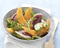 Salade de melon du Quercy et d'avocat au magret fumé B4544cb2-6091-4bc7-af59-ec5f345d0714