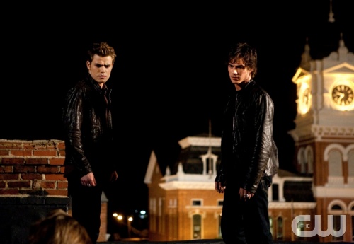 The Vampire Diaries - Page 32 005513707b0