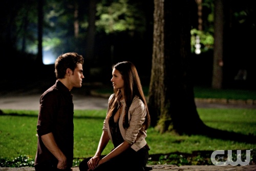 The Vampire Diaries - Page 31 00552870467