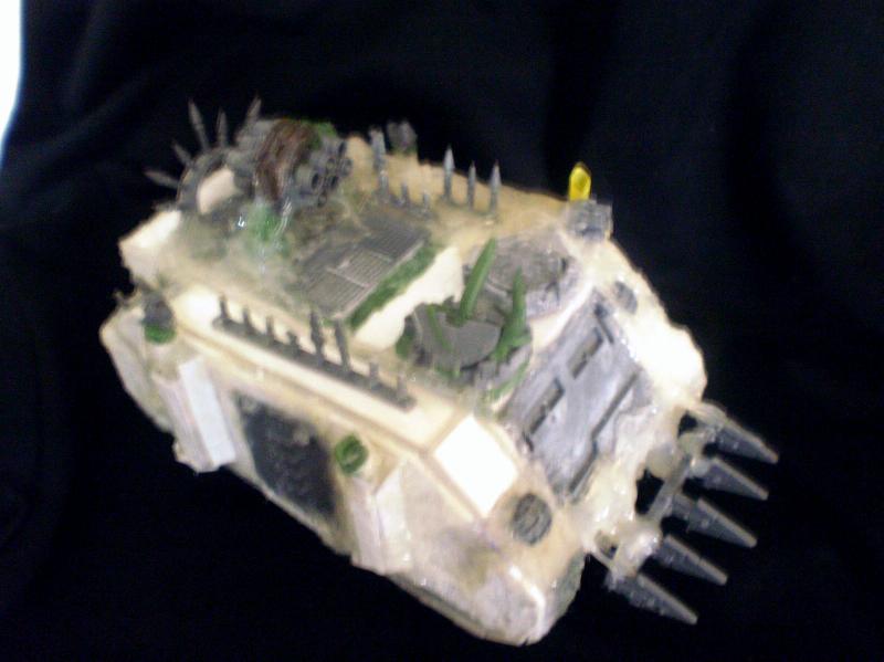 Chaos - Scratchbuild Nurgle Rhino ! 98453_md-Plas_Rhino_Mont5