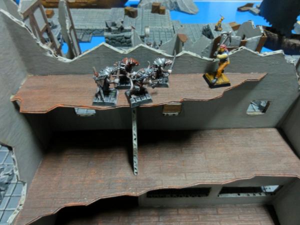 Astillero de 2500kgm3 - Calles del muelle de Mordheim - Página 4 445906_sm-Mordheim%2C%20Terrain