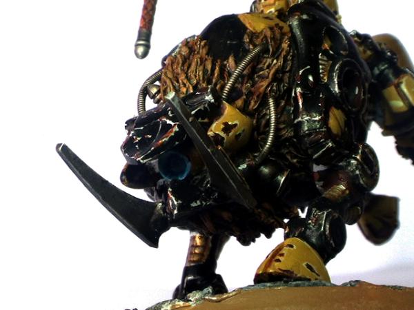 Conversion et modelisme en tous genre 359988_sm-40k%20Beastmen%2C%20Beastlord%20on%20razorgor%20with%20thunder%20hammer%20and%20storm%20shield