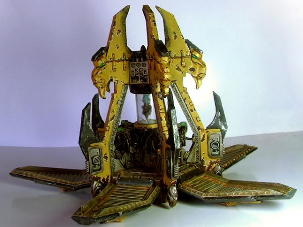 Conversion et modelisme en tous genre 368187_sm-40k%20Beastmen%20drop%20pod