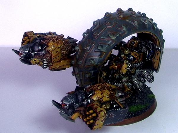 Conversion et modelisme en tous genre 396526_sm-Beastmen%2040k%20land%20speeder