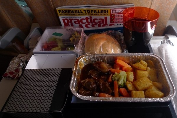 Makanan di Pesawat Enak atau Tidak, Cek Dulu Situs Ini 192639_airlinemealsnet3ettihad