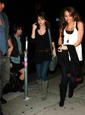 selena gomez and miley cyrus(hannah montana) 293.gaston.lovato.gomez.cyrus.021309