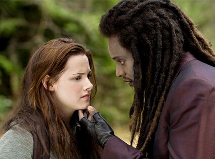 Novità su New Moon! =) 425.newmoon.stewart.gathegi.lc.052709