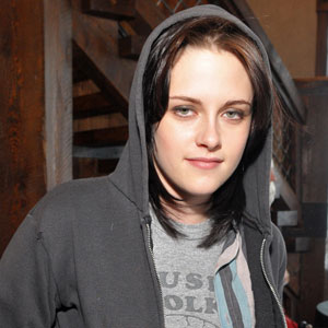 Kristen Stewart - Página 3 300.stewart.cm.12410