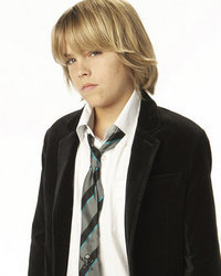 زاك اند كودي وهم كبار Dylan---Cole-the-sprouse-brothers-322218_200_250