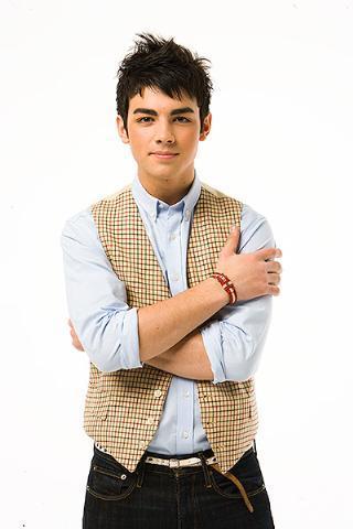 صور احلى فرقه جوناس براذرز لعيونكم كلكم Joe-Jonas-joe-jonas-296832_320_480