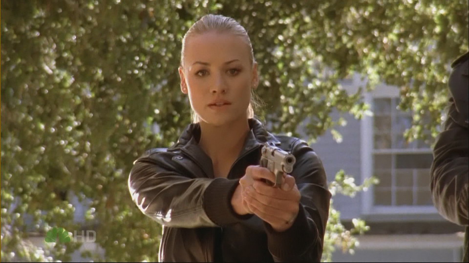 Daniel Collins Yvonne-Strahovski-yvonne-strahovski-410778_960_540