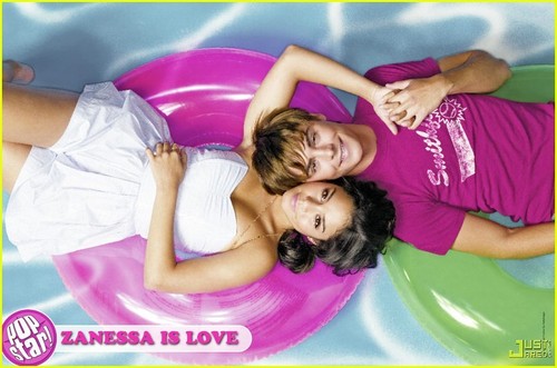 آآكبـر موسـوعـه صـور لـ zanessa مــع pink lule Zanessa-zac-efron--26-vanessa-hudgens-300284_500_331