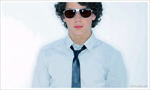    Cool-nick--nick-jonas-335647_500_300