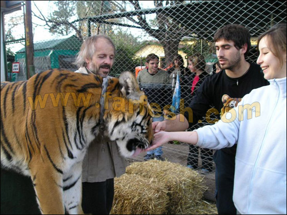 حديقة حيوان.. بلا ضمان Lujan_Zoo_08