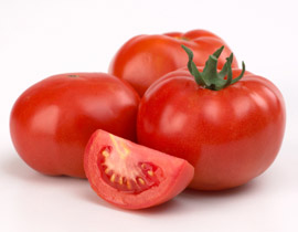 انا البندوره الحمراء , مزروعة بين الخضرة , تآكل مني لا تشبع , وتصير خدودك حمراء Tomatoes