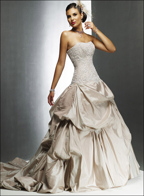 شاهدوا موضة فساتين زفاف 2010 كذا Wedding_Dresses18