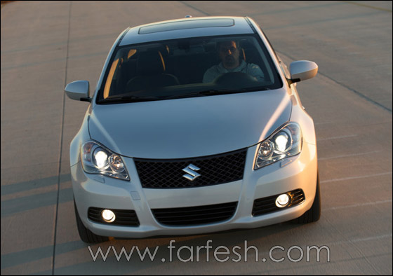 سوزوكي كيزاشي الجديدة.. سيارة اليوم! Suzuki_Kizashi_2010-0010