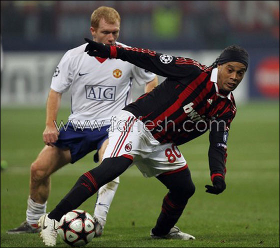 رونالدينهو  يرفض تجديد عقده ويفكر في الانتقال من الدوري الايطالي Ronaldinho