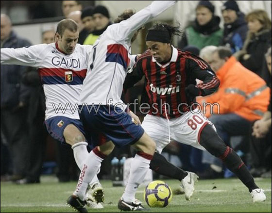 رونالدينهو  يرفض تجديد عقده ويفكر في الانتقال من الدوري الايطالي Ronaldinho14