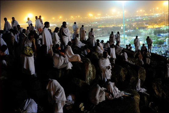 لبيك اللهم لبيك.. أكثر من 3 ملايين يقفون على صعيد عرفات تغطية مصورة حصرية Mecca_26